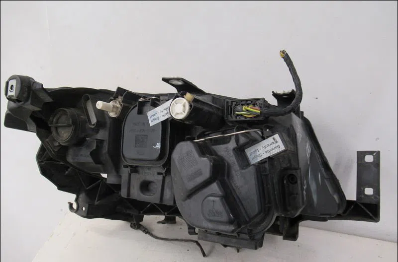 Phare gauche Bmw 3 (E90) 318 d (2007-2011) occasion