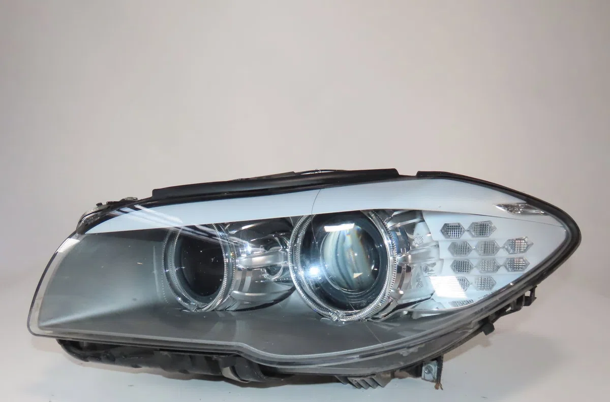Phare gauche Bmw 5 (F10) 520 d (2010-2014) occasion