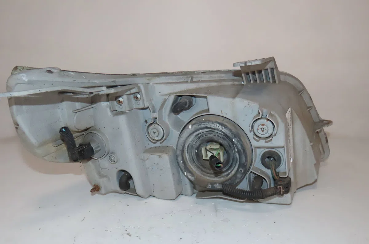 Phare gauche Chevrolet AVEO - KALOS 3-5 portes (T250, T255) 1.4 (2008) occasion