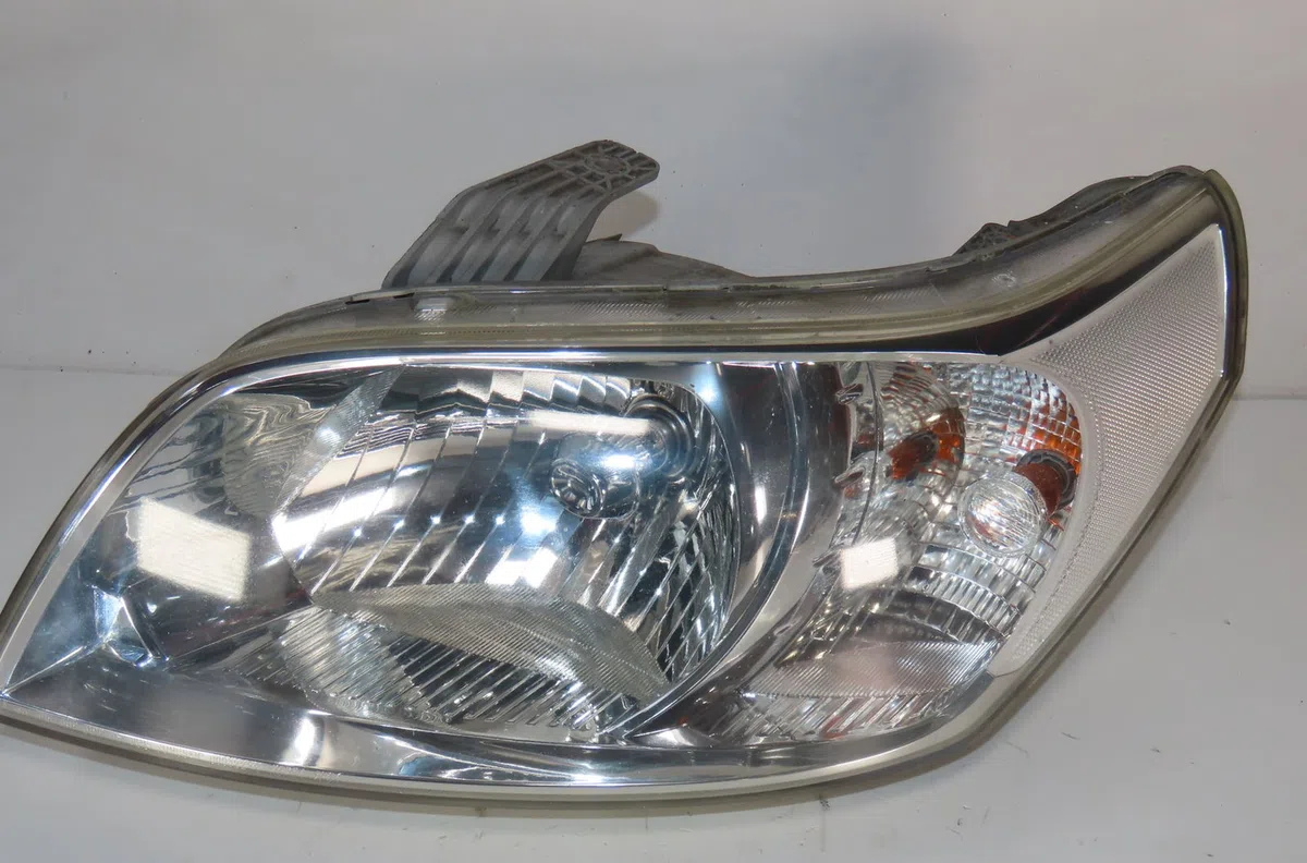 Phare gauche Chevrolet AVEO - KALOS 3-5 portes (T250, T255) 1.4 (2008) occasion