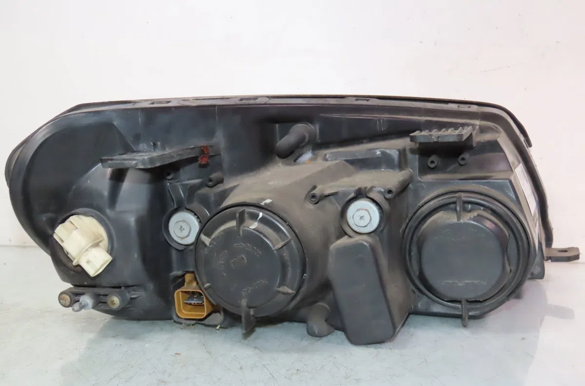 Phare gauche Chevrolet CAPTIVA (C100, C140) 2.0 d (2007) occasion
