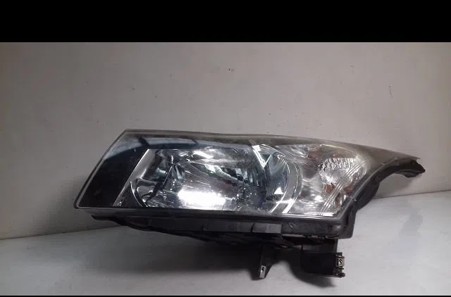 Phare gauche Chevrolet CRUZE 3-5 portes (J305) 1.7 d (2012-2015) occasion