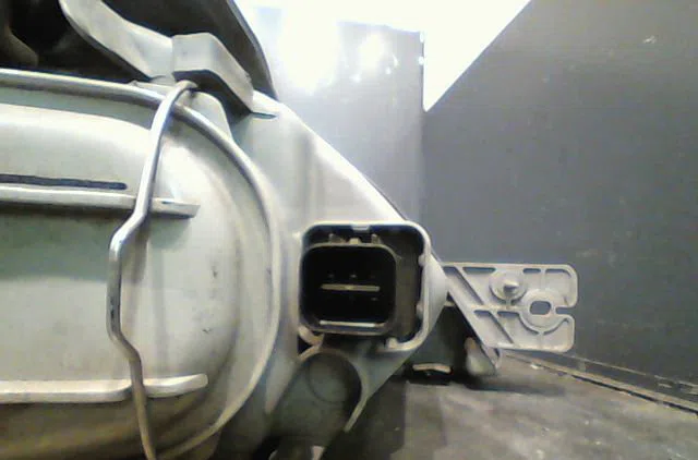 Phare gauche Chevrolet EVANDA 2.0 (2005-2006) occasion