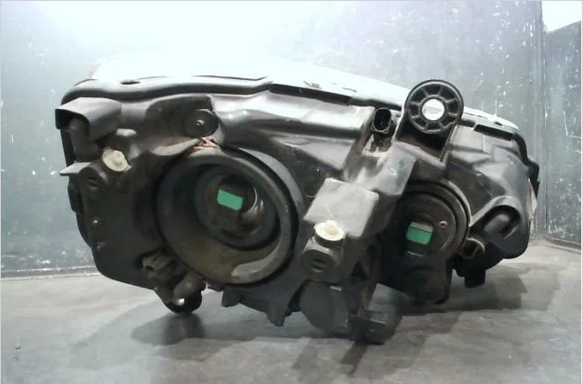 Phare gauche CHRYSLER G.VOYAGER 2008 occasion