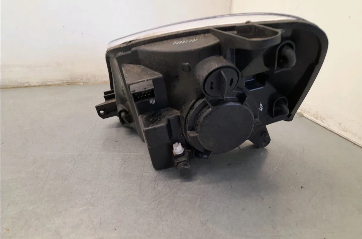 Phare gauche Citroen BERLINGO - BERLINGO FIRST Camionnette-Monospace (M_) 1.1 i (mahdz, mbhdz, mbhfx) (1996-2008) occasi
