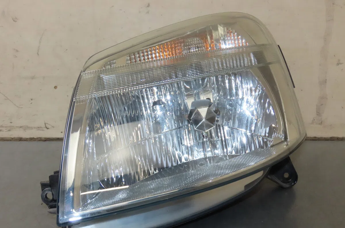 Phare gauche Citroen BERLINGO - BERLINGO FIRST Monospace (MF_, GJK_, GFK_) 1.9 d (mfwjz) (1998-2005) 3 portes occasion