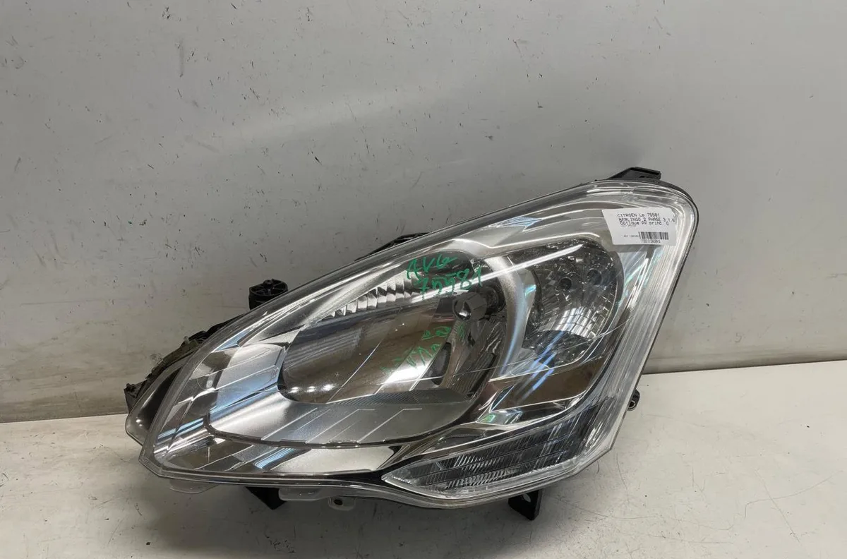 Phare gauche Citroen BERLINGO Camionnette-Monospace (B9) 1.6 hdi - bluehdi 75 (2010) 4 portes occasion