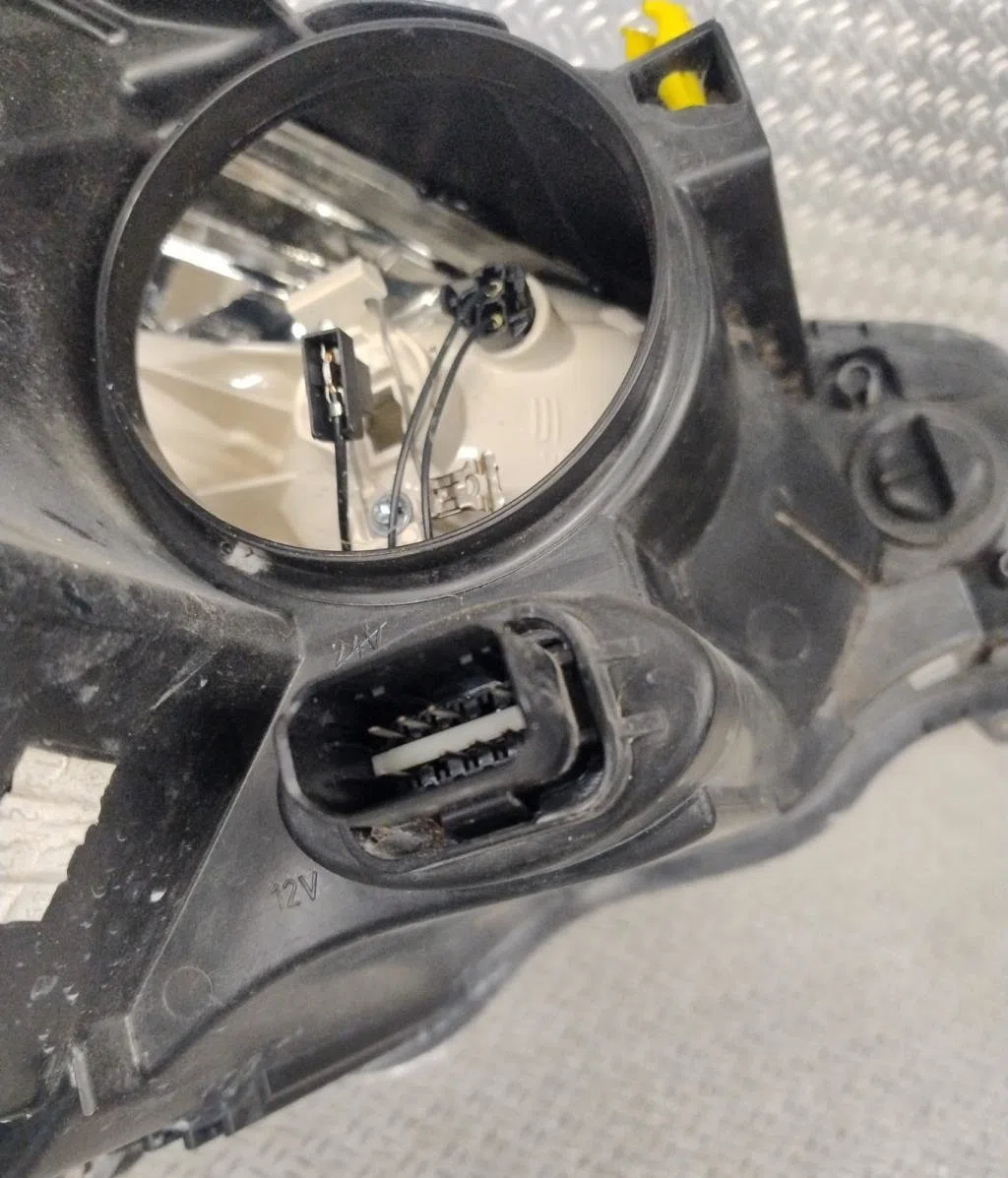 Phare gauche Citroen C3 II (SC_) 1.2 vti 82 (2012-2016) 5 portes occasion