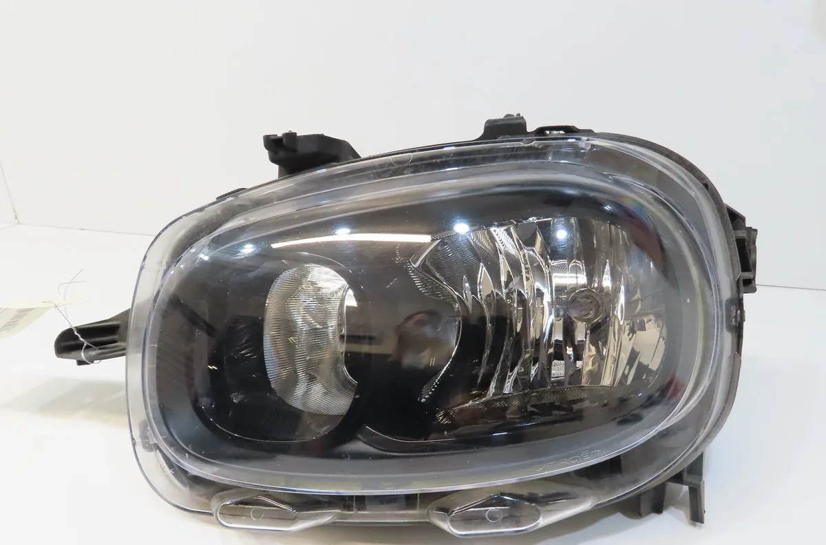 Phare gauche Citroen C3 III (SX) 1.2 vti 82 (2016) occasion