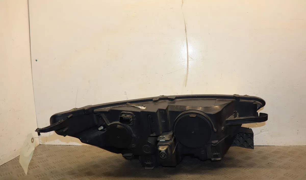 Phare gauche Citroen C4 II (NC_) 1.6 hdi 110 (2009) 5 portes occasion