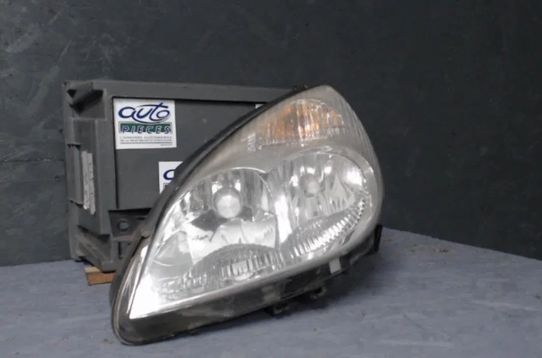 Phare gauche CITROEN C5 1  C5 1 PHASE 1 occasion
