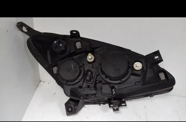 Phare gauche Citroën C5 I (DC_) 1.8 16v (dc6fzb, dc6fze) (2001-2004) occasion