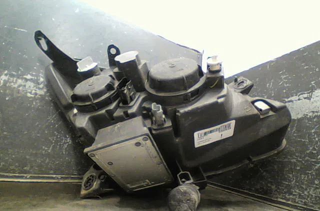Phare gauche Citroën C5 I (DC_) 2.0 16v hpi (dcrlzb) (2001-2004) occasion