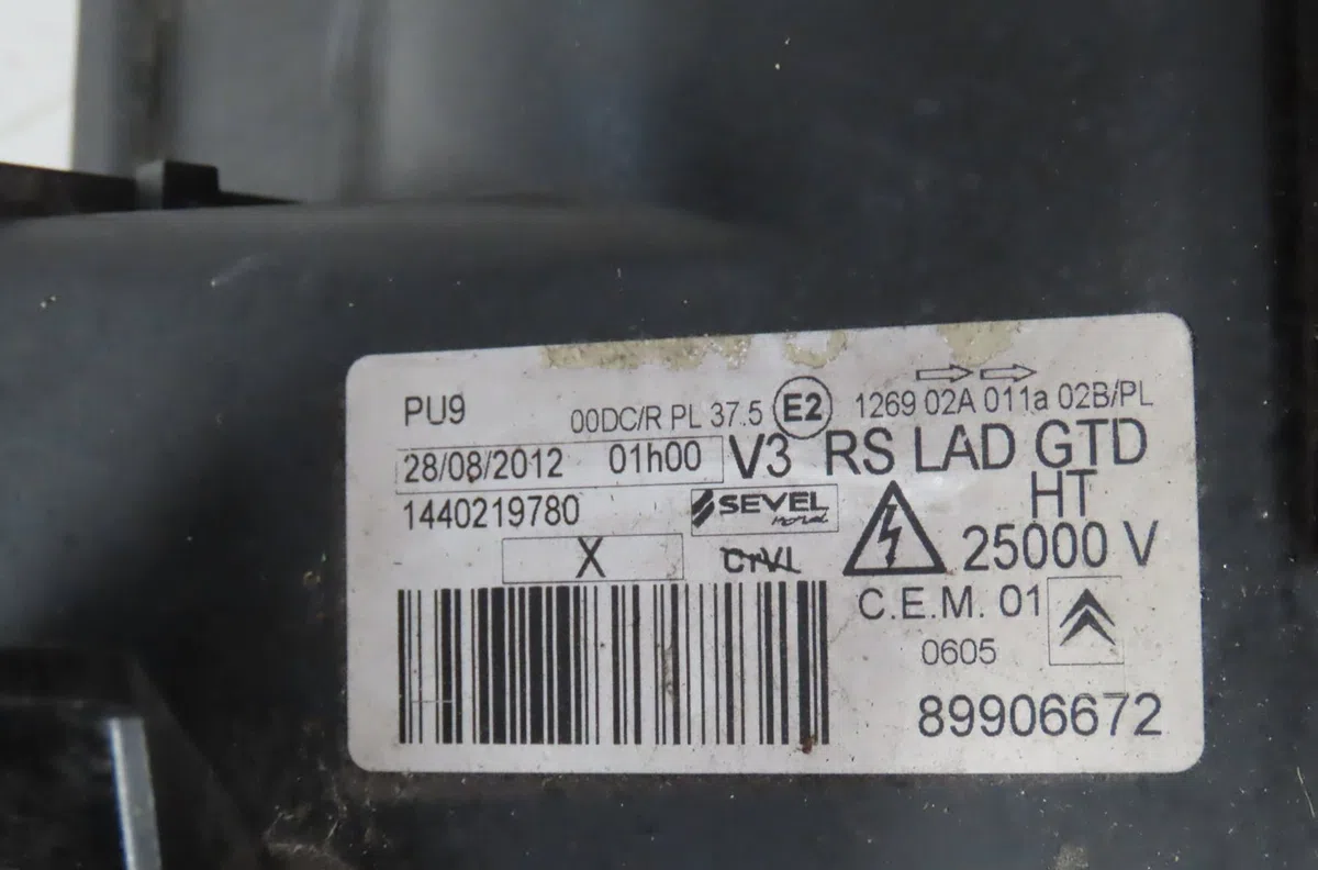 Phare gauche Citroen C8 (EA_, EB_) 2.0 hdi 135 (2006) occasion
