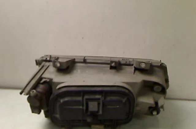 Phare gauche Citroen EVASION Monospace (22, U6) 2.1 td (1996-2002) occasion