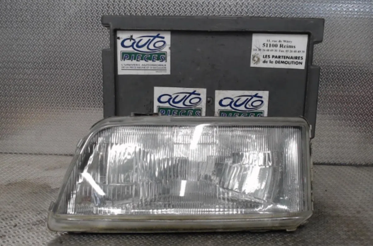 Phare gauche Citroen JUMPER Camionnette (230L) 2.5 d (1994-2002) occasion