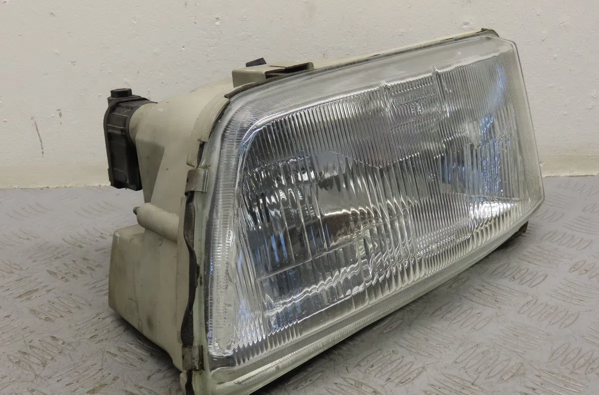 Phare gauche Citroen JUMPER Camionnette (230L) 2.5 d (1994-2002) occasion