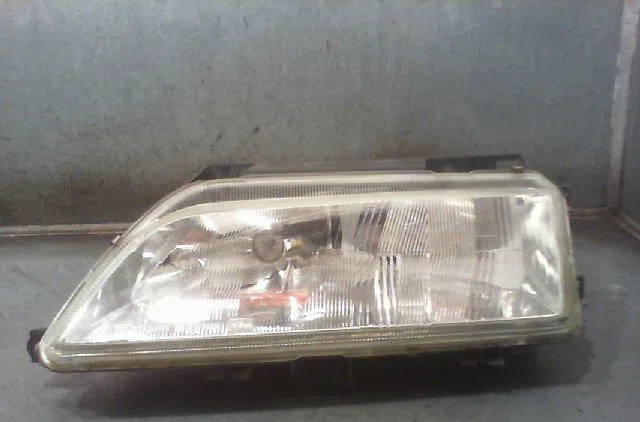 Phare gauche CITROEN XANTIA 2000 occasion