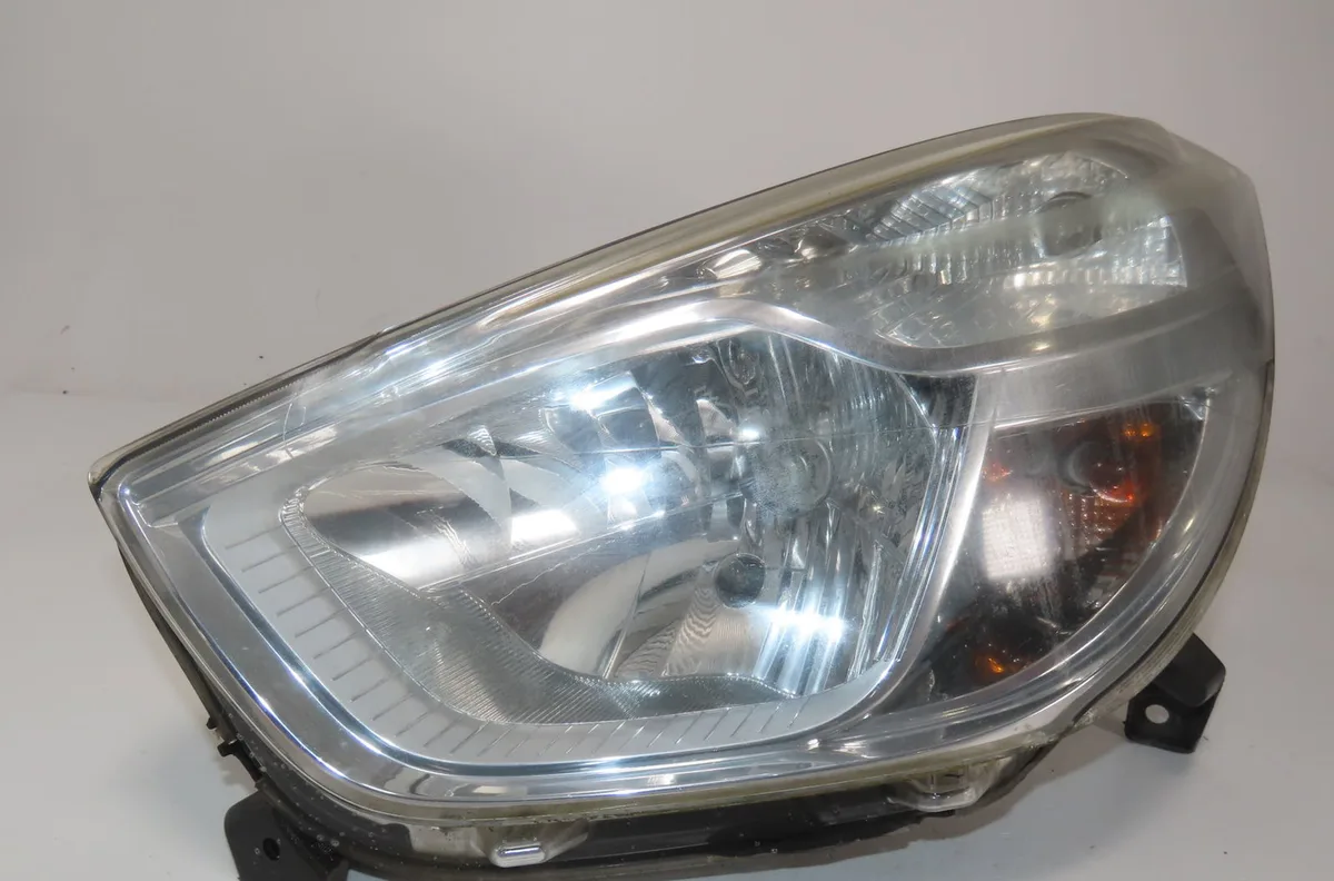 Phare gauche Dacia DOKKER Express Camionnette-Monospace 1.5 dci 75 - blue dci 75 (fejw, feah) (2012) occasion