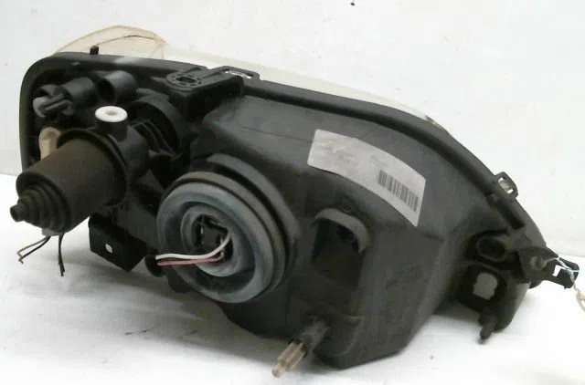 Phare gauche Dacia LOGAN (LS_) 1.5 dci (ls0k) (2006-2012) occasion