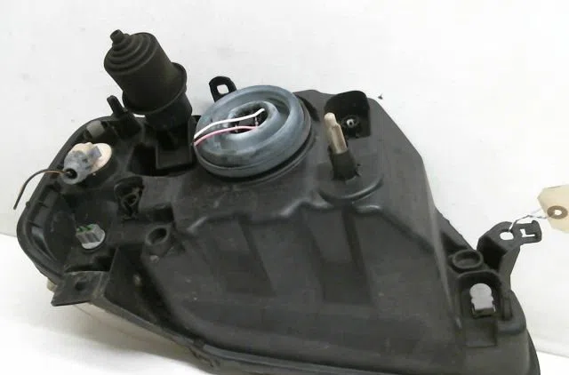 Phare gauche Dacia LOGAN (LS_) 1.5 dci (ls0k) (2006-2012) occasion