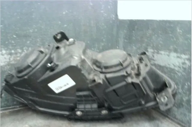 Phare gauche Fiat CROMA (194_) 1.9 d multijet (194axc1b, 194axc12) (2005-2011) occasion
