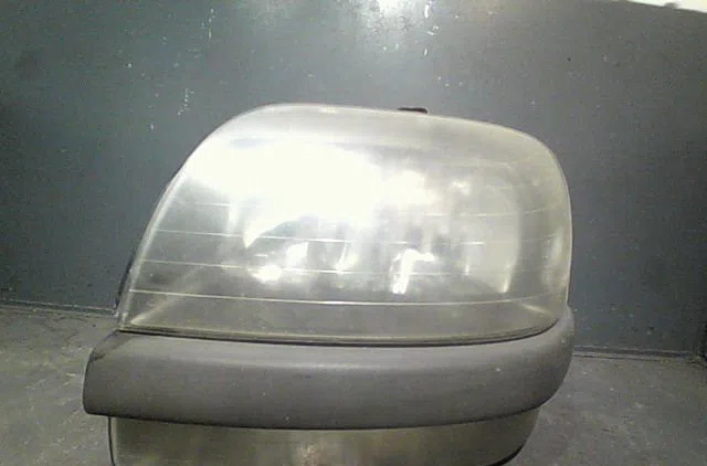 Phare gauche Fiat DOBLO Camionnette-Monospace (223_) 1.9 d (223zxb1a) (2001) occasion