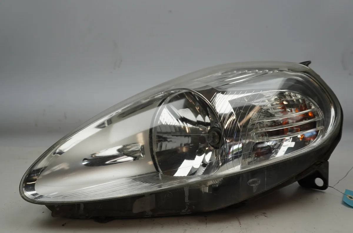 Phare gauche Fiat GRANDE PUNTO (199_) 1.3 d multijet (2008) occasion