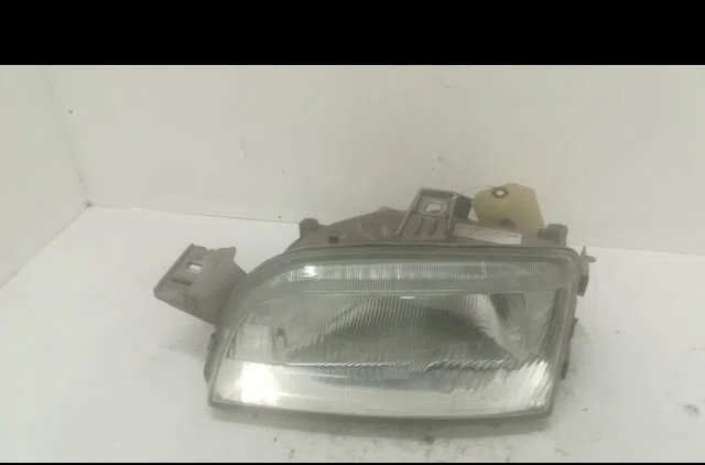 Phare gauche Fiat PUNTO (176_) 1.7 td (1994-1999) occasion