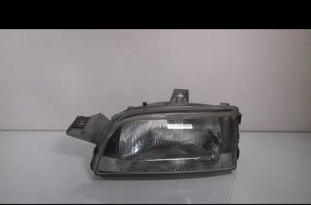 Phare gauche Fiat PUNTO (176_) 60 1.2 (176ap, 176ar, 176aq, 176bb) (1993-1999) occasion