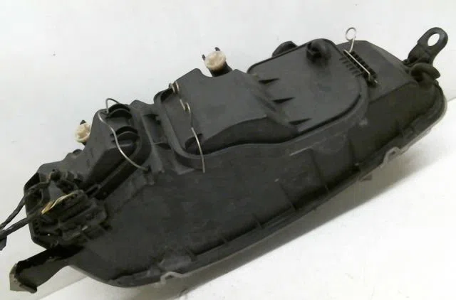 Phare gauche Fiat PUNTO (188_) 1.2 16v 80 (188.233, .235, .253, .255, .333, .353, .639,... (1999-2006) occasion
