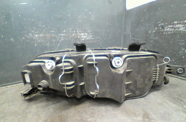 Phare gauche Fiat PUNTO (188_) 1.2 60 (188.030, .050, .130, .150, .230, .250) (1999-2010) occasion