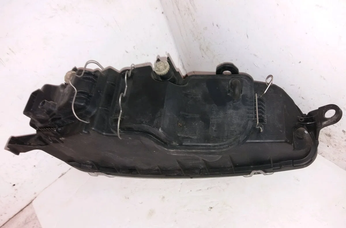 Phare gauche Fiat PUNTO (188_) 1.2 60 (188.030, .050, .130, .150, .230, .250) (1999-2010) occasion