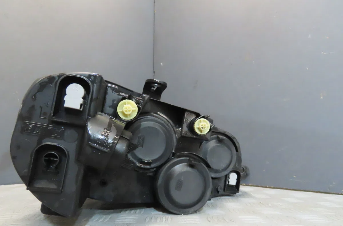 Phare gauche Fiat PUNTO (188_) 1.3 jtd 16v (2003-2012) 5 portes occasion
