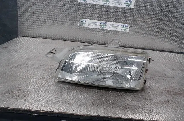 Phare gauche Fiat PUNTO Décapotable (176_) 60 1.2 (1994-2000) occasion