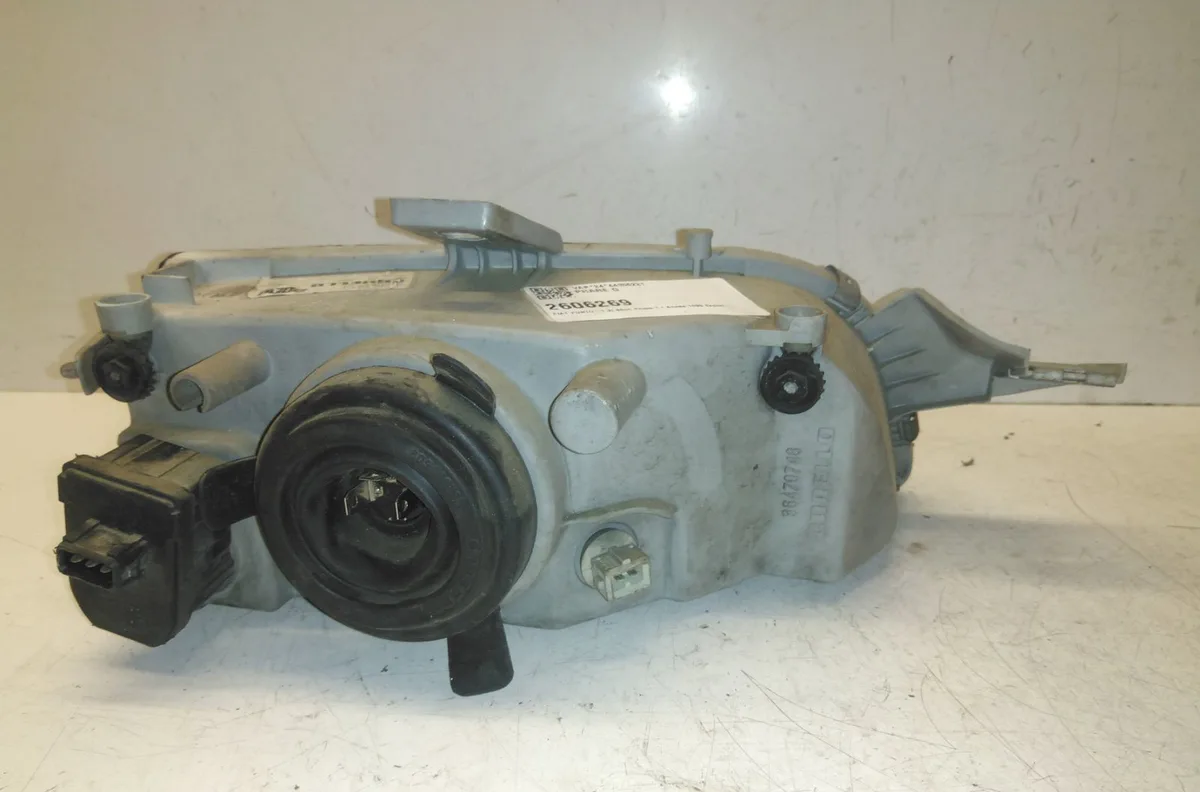 Phare gauche FIAT PUNTO I occasion