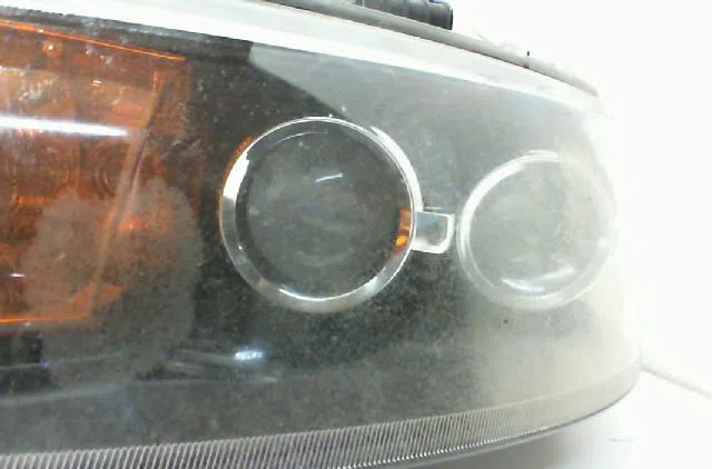 Phare gauche FIAT PUNTO II  1.2i 60ch occasion