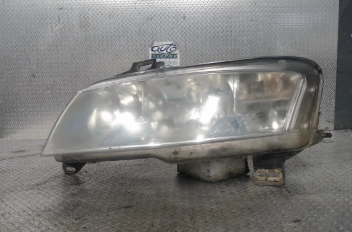 Phare gauche Fiat STILO (192_) 1.9 jtd (192_xf1a) (2002-2006) occasion