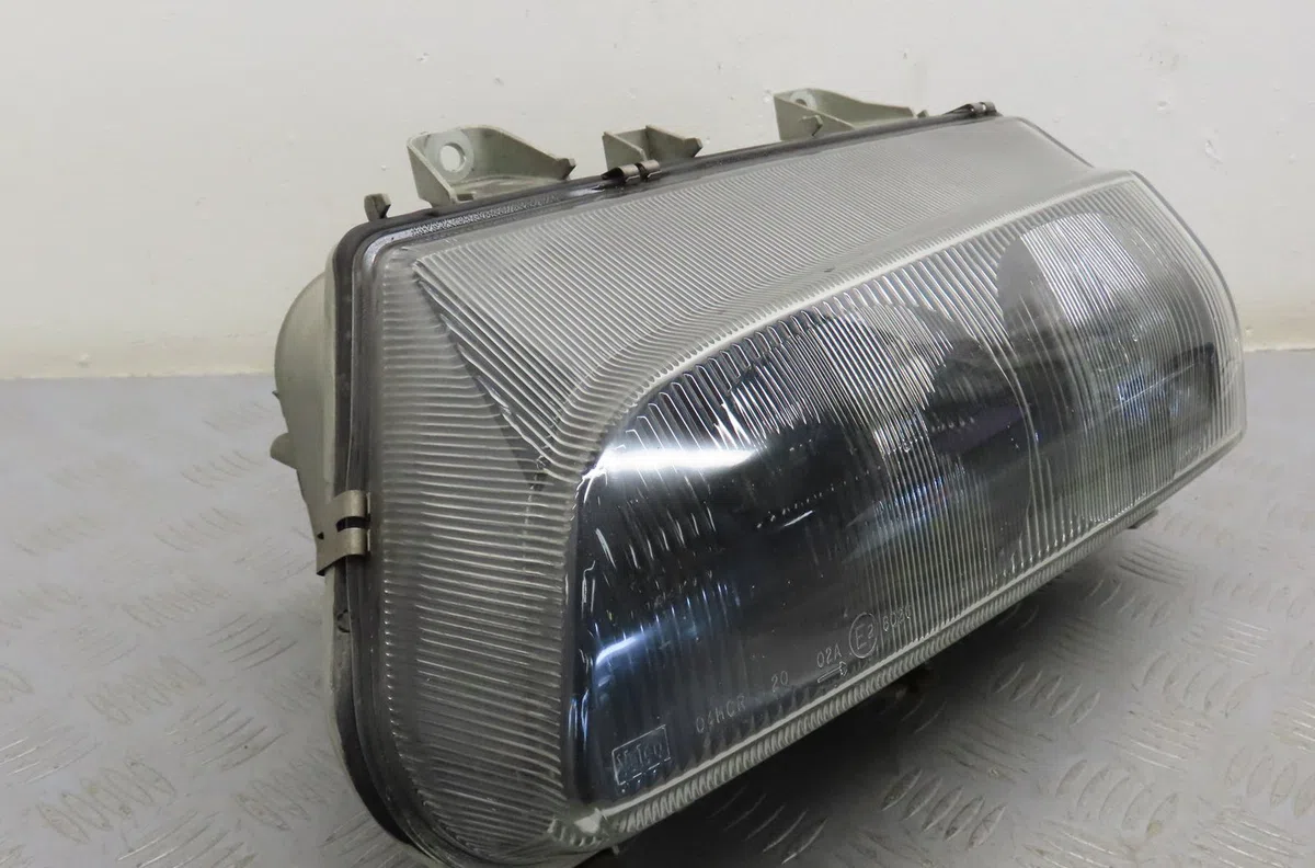 Phare gauche Fiat ULYSSE (220_) 2.0 16v (220aq5) (2000-2002) occasion