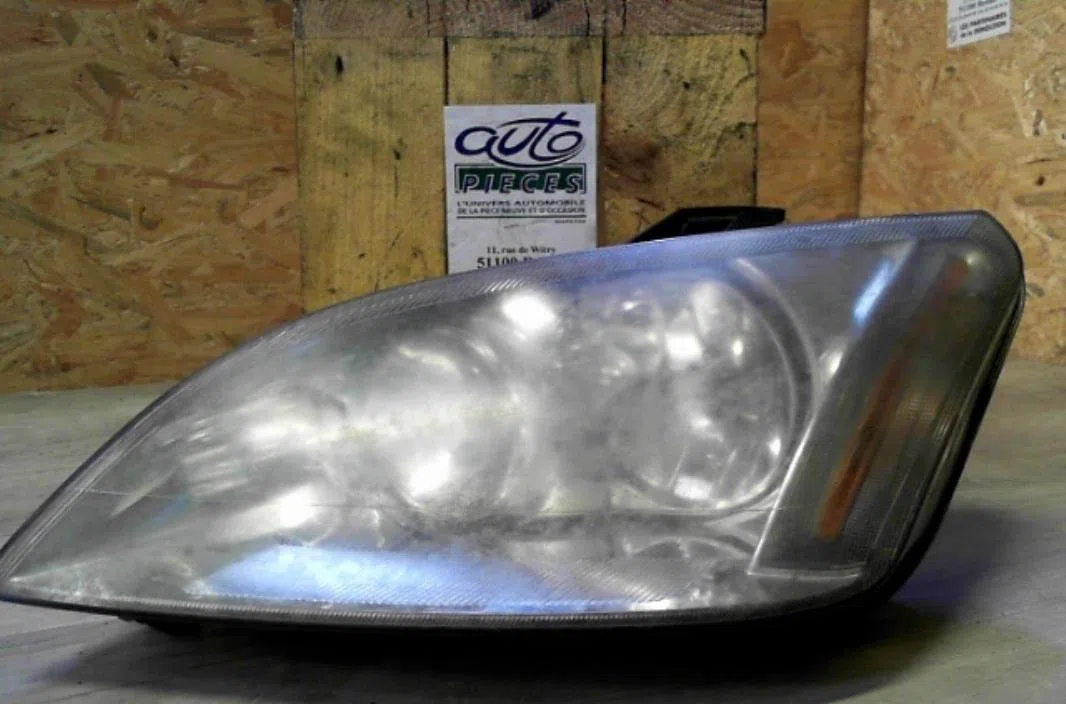 Phare gauche FORD C-MAX 1  C-MAX 1 PHASE 1 occasion