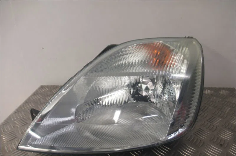 Phare gauche Ford FIESTA V (JH_, JD_) 1.3 (2001-2008) 3 portes occasion