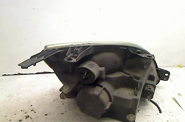 Phare gauche Ford FIESTA V (JH_, JD_) 1.4 16v (2001-2008) 5 portes occasion