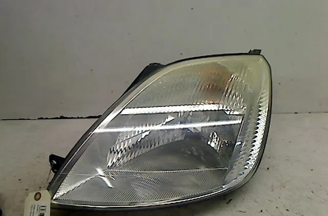 Phare gauche Ford FIESTA V (JH_, JD_) 1.4 16v (2001-2008) 5 portes occasion