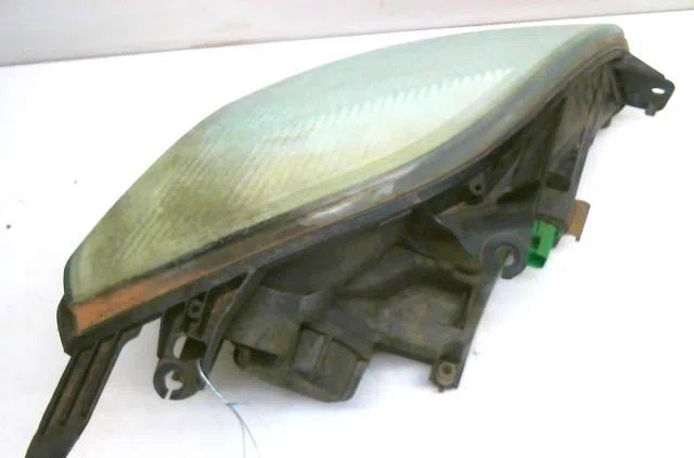 Phare gauche Ford FIESTA V (JH_, JD_) 1.4 16v (2001-2008) 5 portes occasion