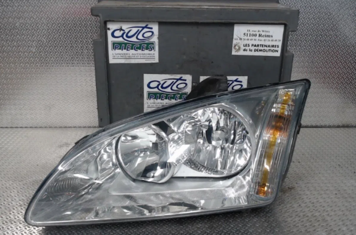 Phare gauche FORD FOCUS 2  FOCUS 2 PHASE 1 occasion