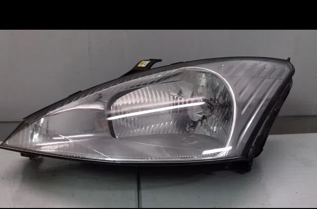 Phare gauche Ford FOCUS I A trois volumes (DFW) 1.6 16v (1999-2004) occasion