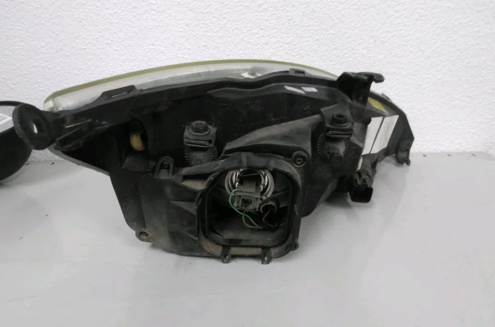 Phare gauche Ford FOCUS I Clipper (DNW) 1.8 16v (1999-2004) occasion