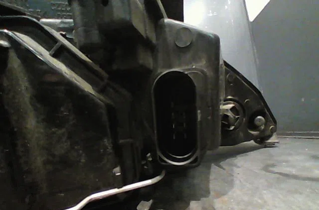 Phare gauche Ford FOCUS I Clipper (DNW) 1.8 tdci (2001-2004) occasion
