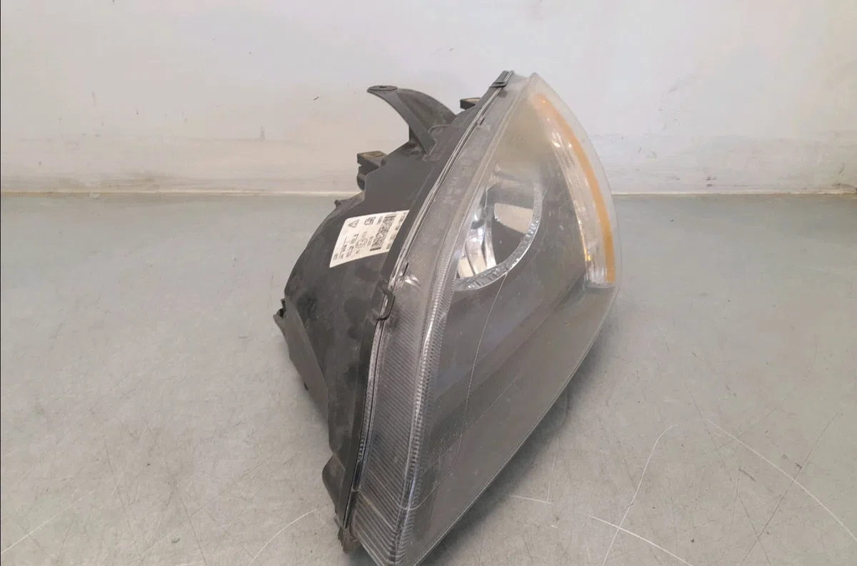Phare gauche FORD FOCUS II  1.6 TDCI 90ch occasion