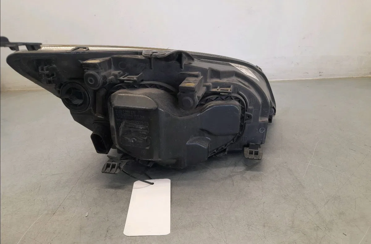 Phare gauche FORD FOCUS II  1.6 TDCI 90ch occasion